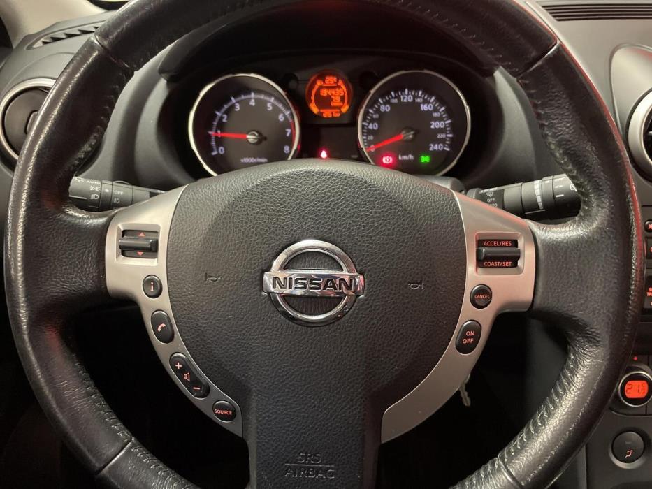 NISSAN Qashqai 2010