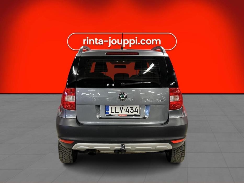 SKODA Yeti 2013