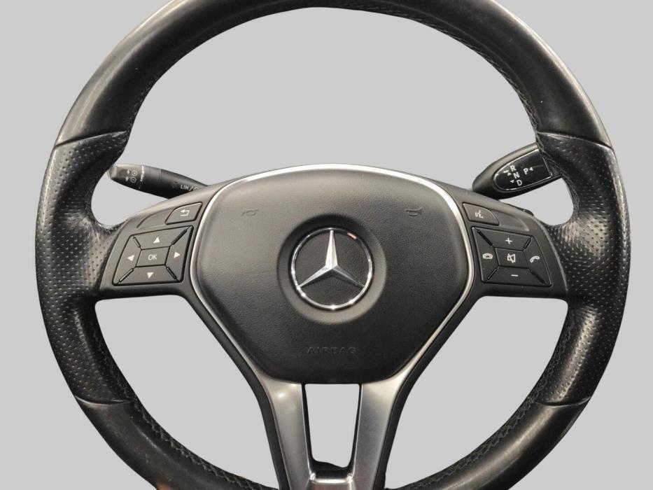 MERCEDES-BENZ E 2012