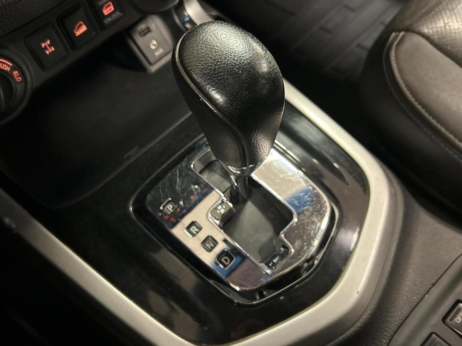 NISSAN NAVARA 2017