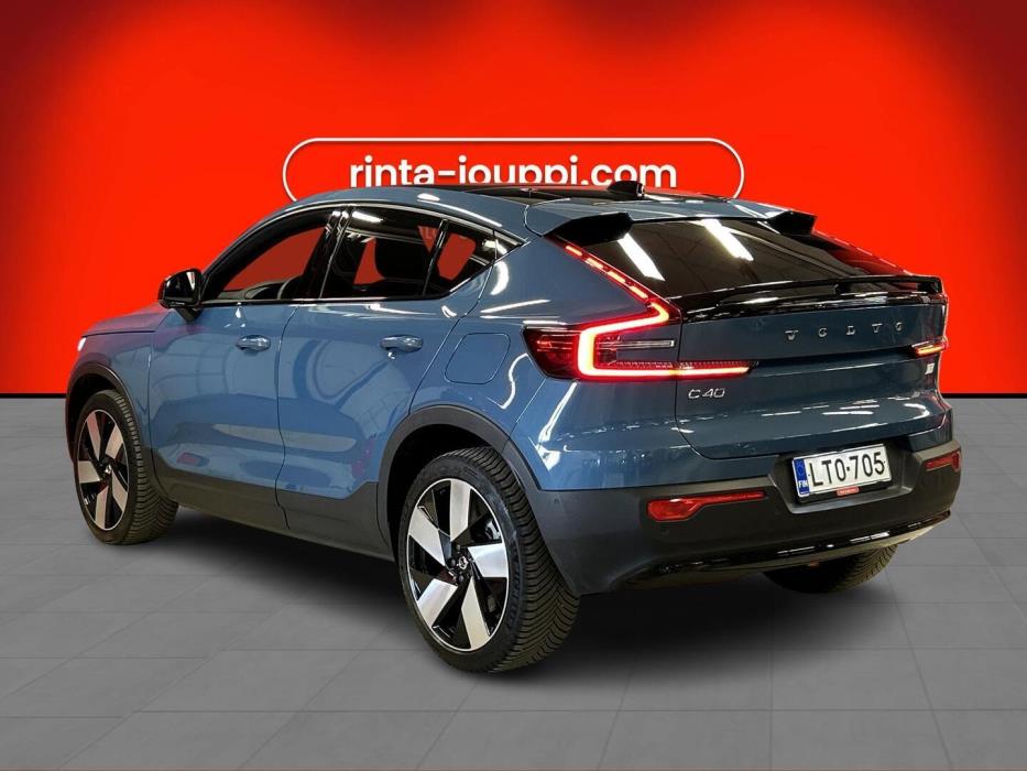 VOLVO C40 2023