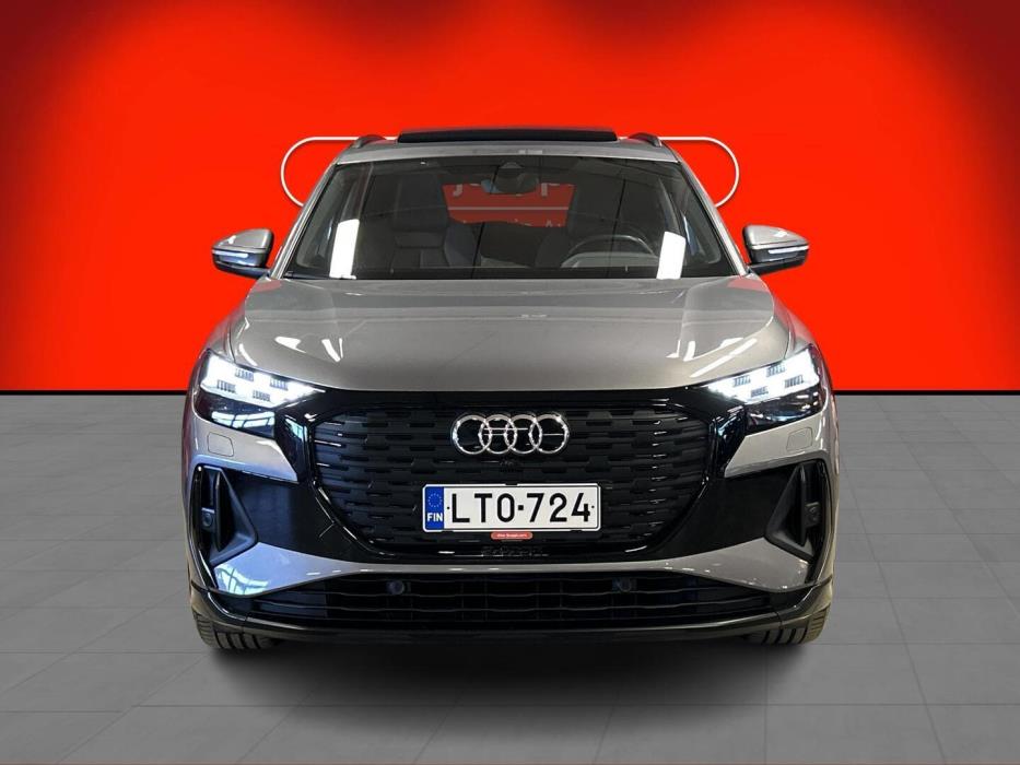 AUDI Q4 e-tron 2022
