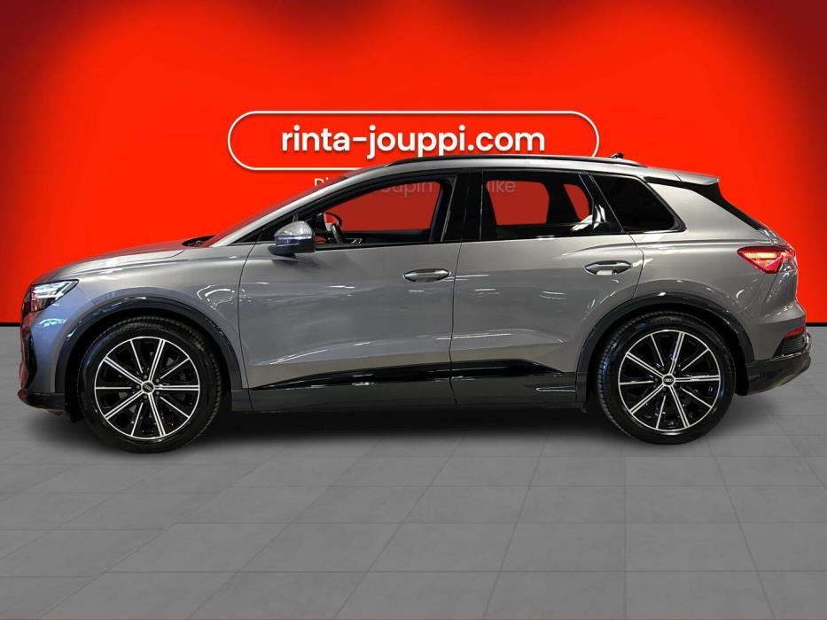AUDI Q4 e-tron 2022