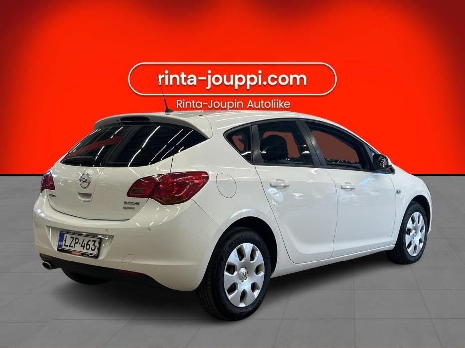 OPEL Astra 2012