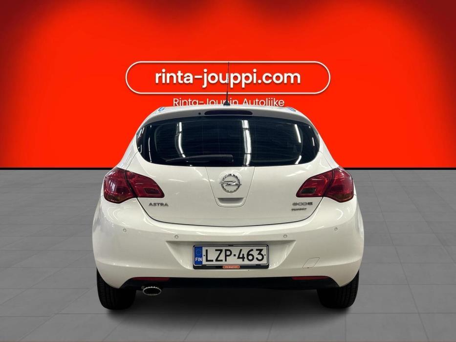 OPEL Astra 2012
