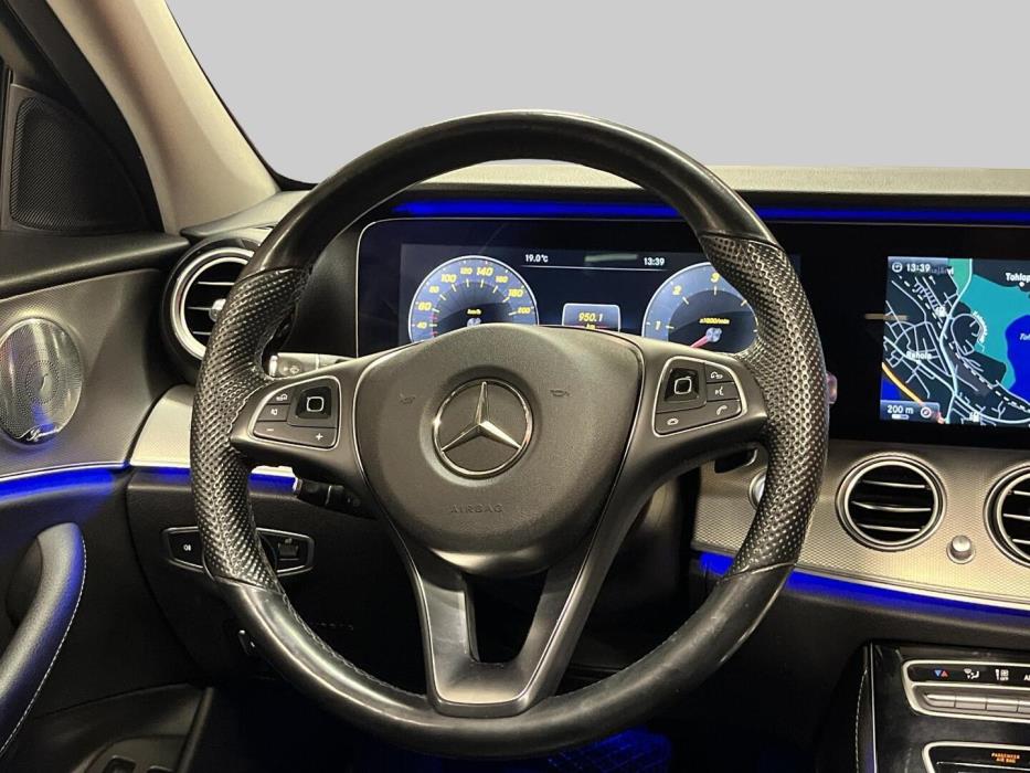 MERCEDES-BENZ E 2017