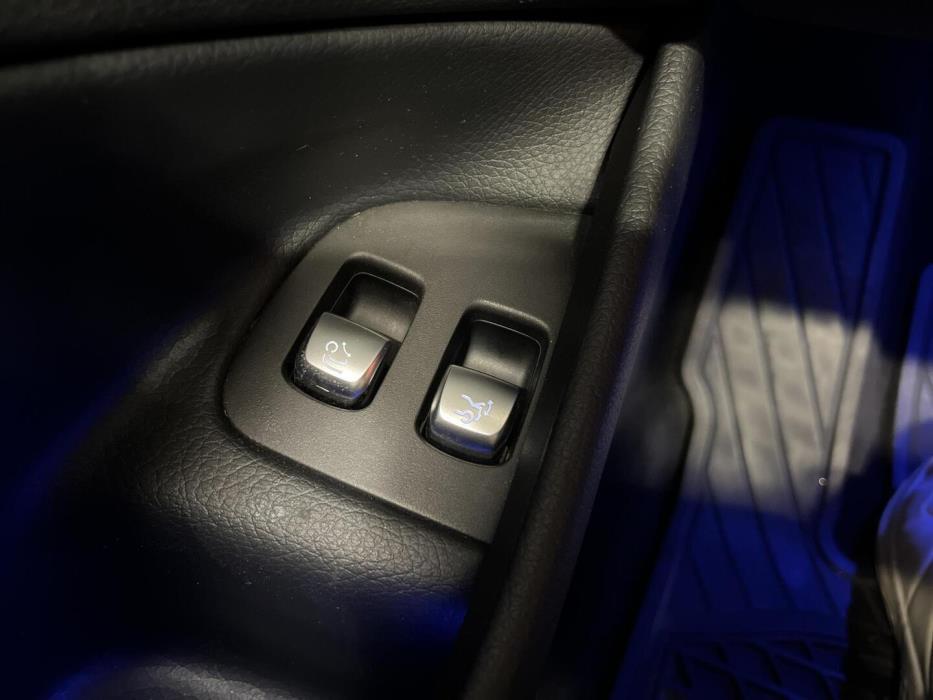 MERCEDES-BENZ E 2017