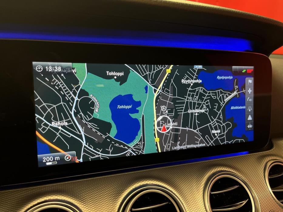 MERCEDES-BENZ E 2017