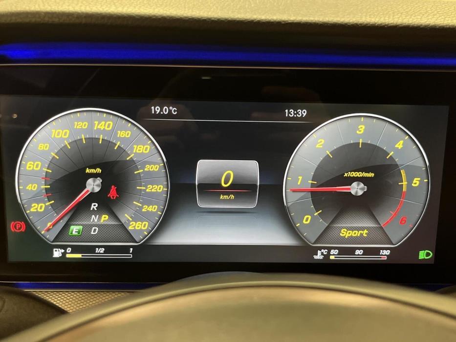 MERCEDES-BENZ E 2017