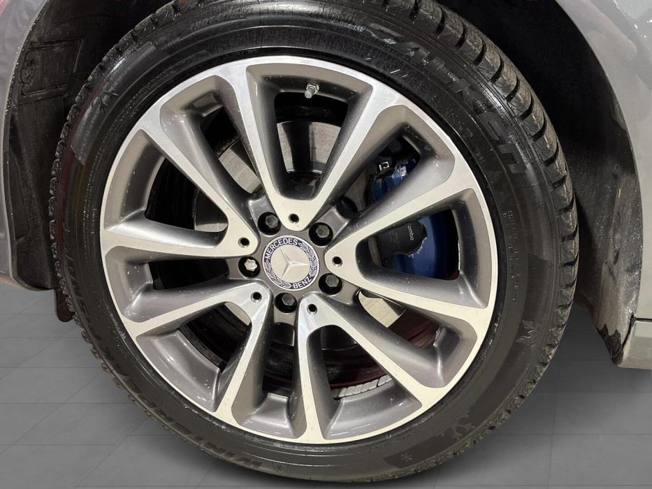 MERCEDES-BENZ E 2017