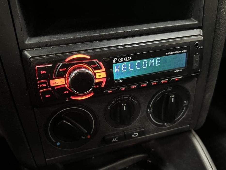 VOLKSWAGEN Golf Variant 2005