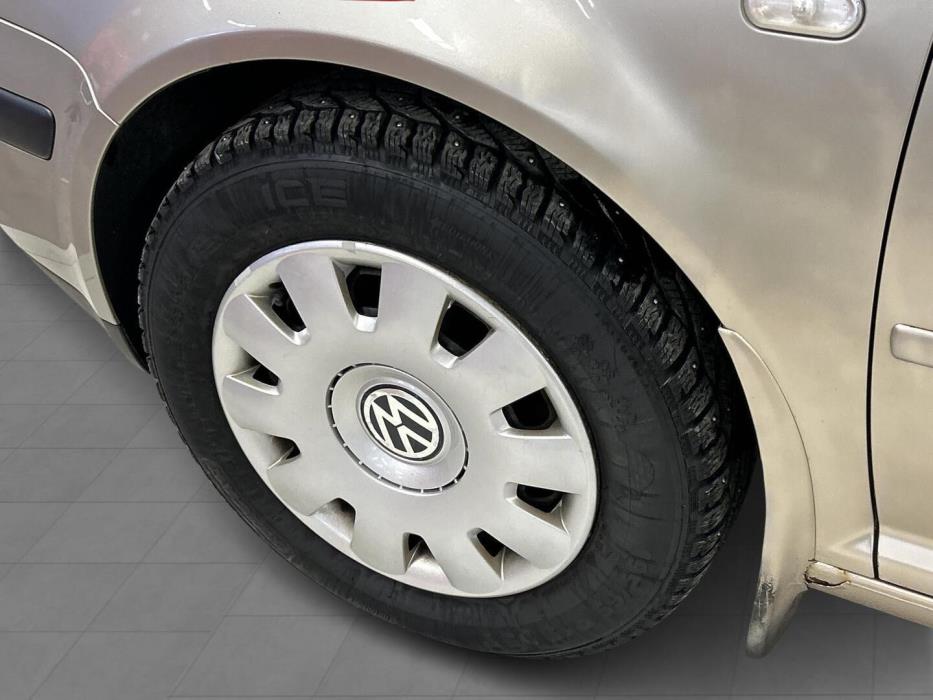 VOLKSWAGEN Golf Variant 2005