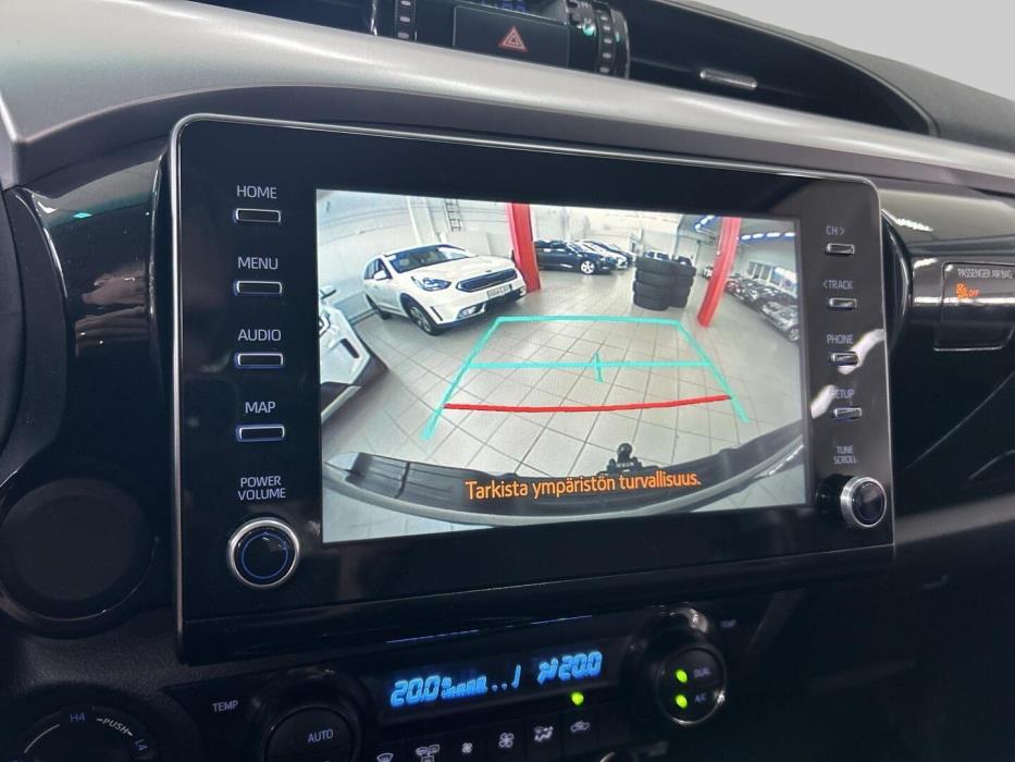 TOYOTA Hilux 2023