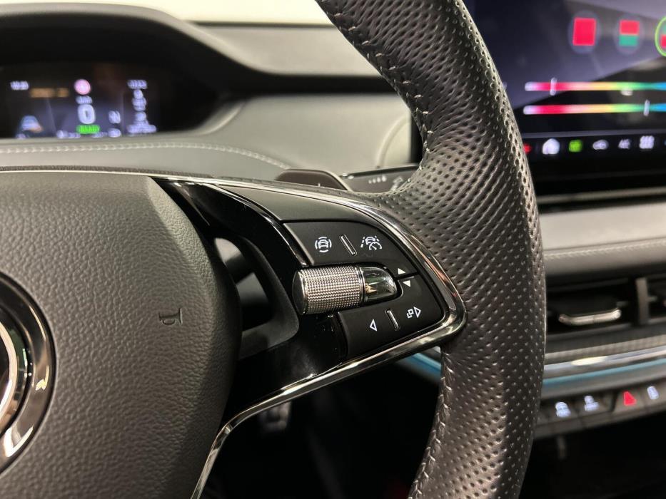SKODA Enyaq 2023