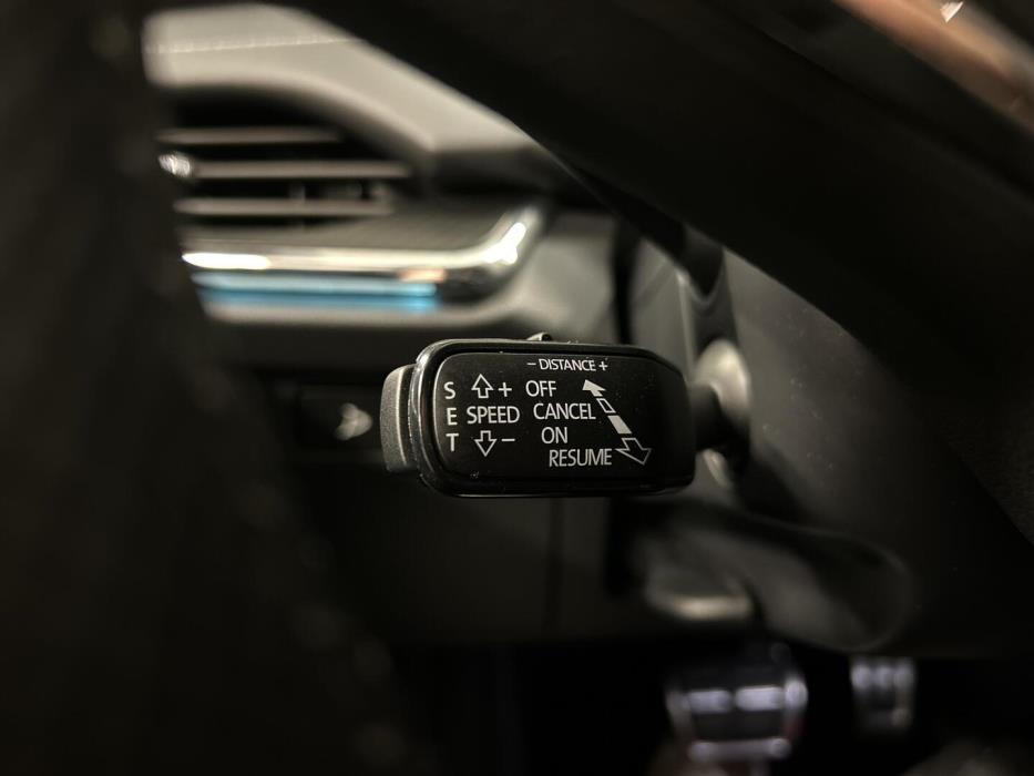 SKODA Enyaq 2023
