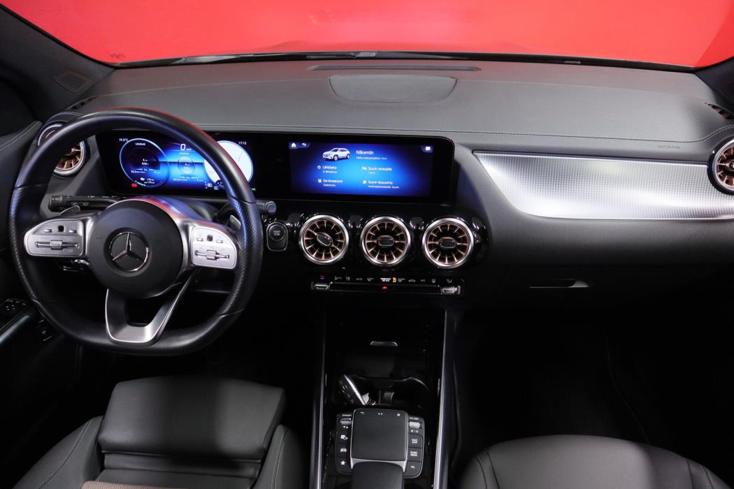 MERCEDES-BENZ EQA 2022