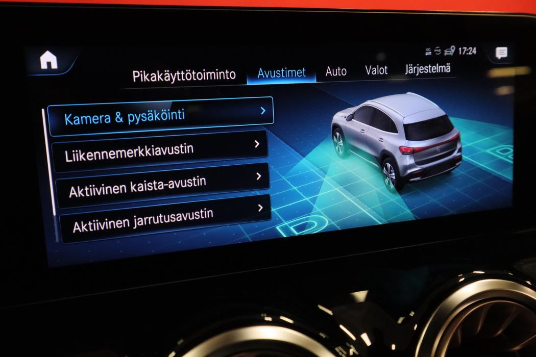 MERCEDES-BENZ EQA 2022