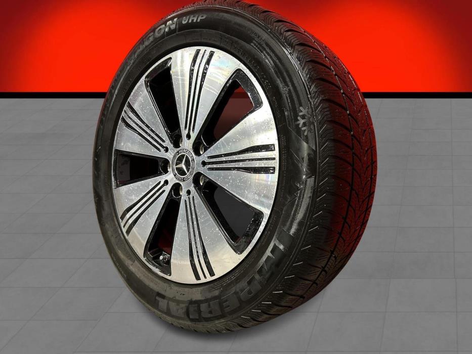 MERCEDES-BENZ EQA 2022
