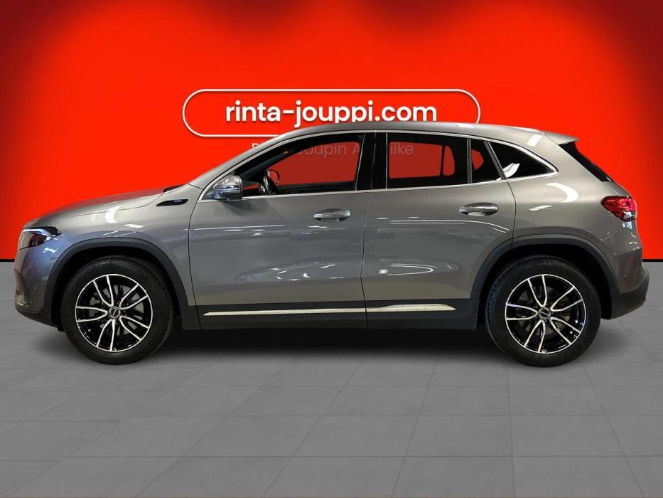 MERCEDES-BENZ EQA 2022