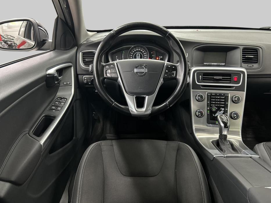 VOLVO V60 2014