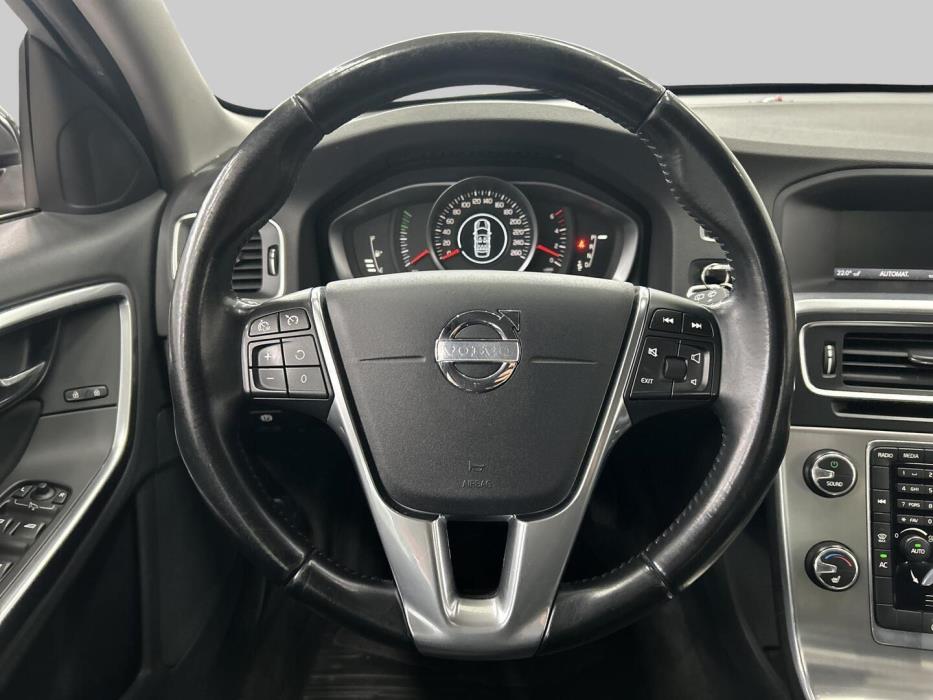VOLVO V60 2014