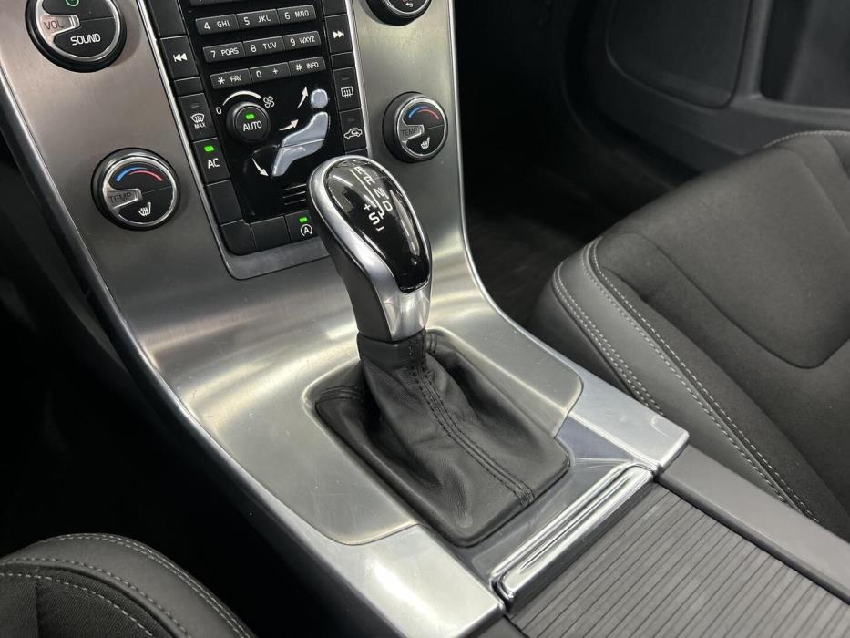 VOLVO V60 2014