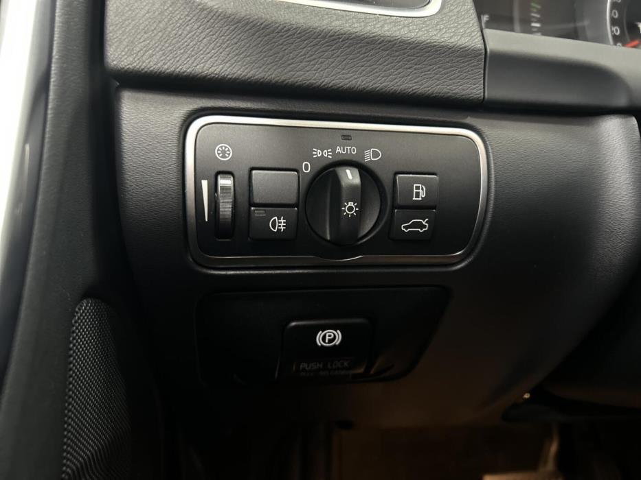 VOLVO V60 2014