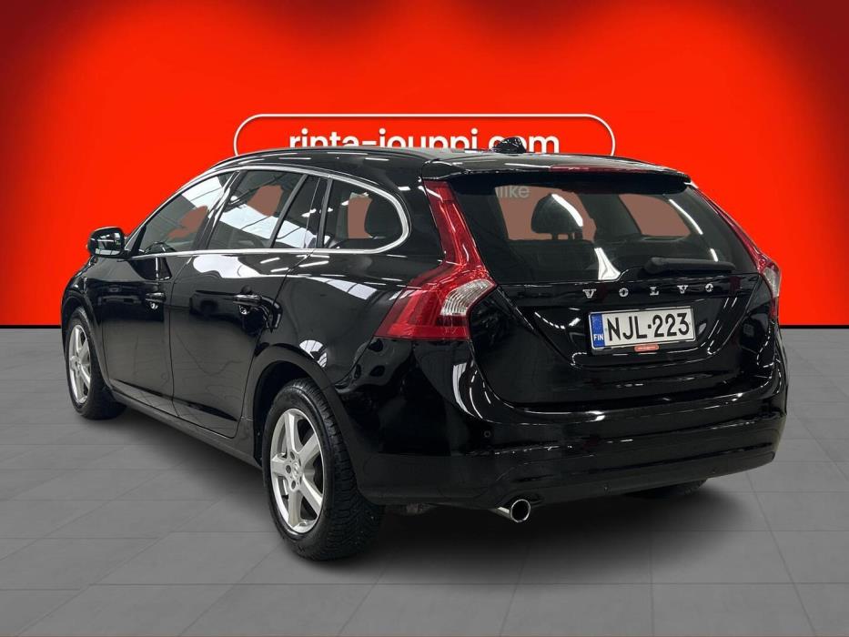 VOLVO V60 2014