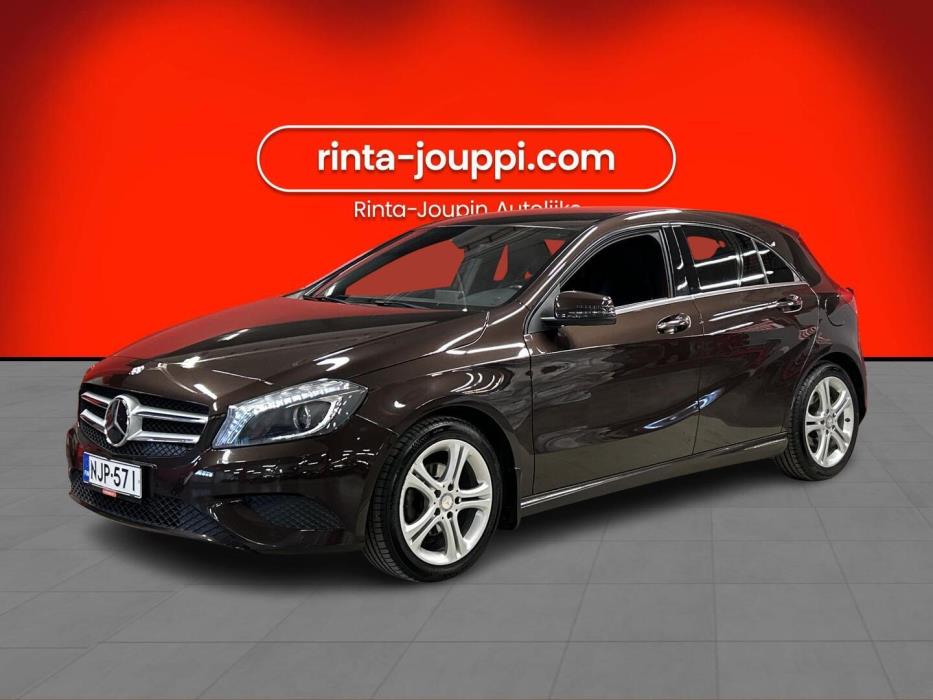 MERCEDES-BENZ A 2015