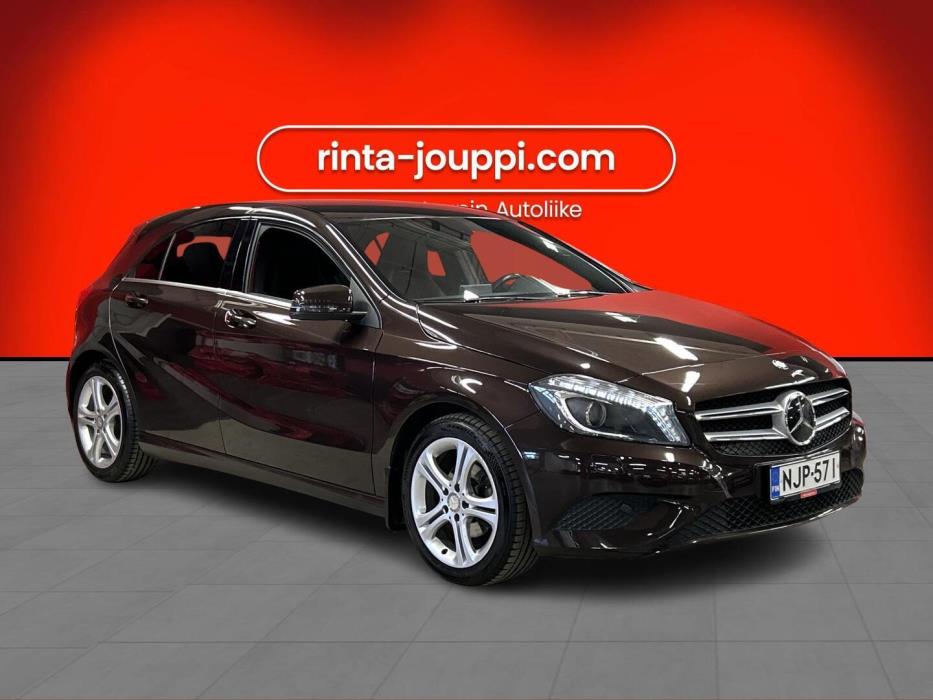 MERCEDES-BENZ A 2015
