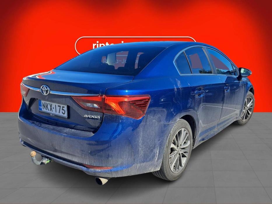 TOYOTA Avensis 2017