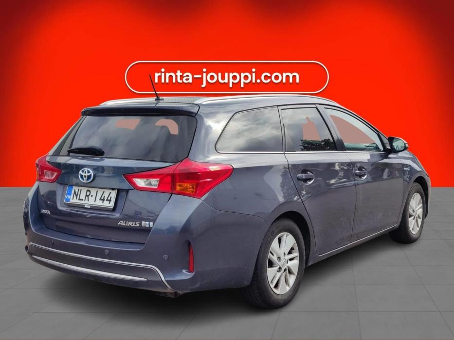 TOYOTA Auris 2014