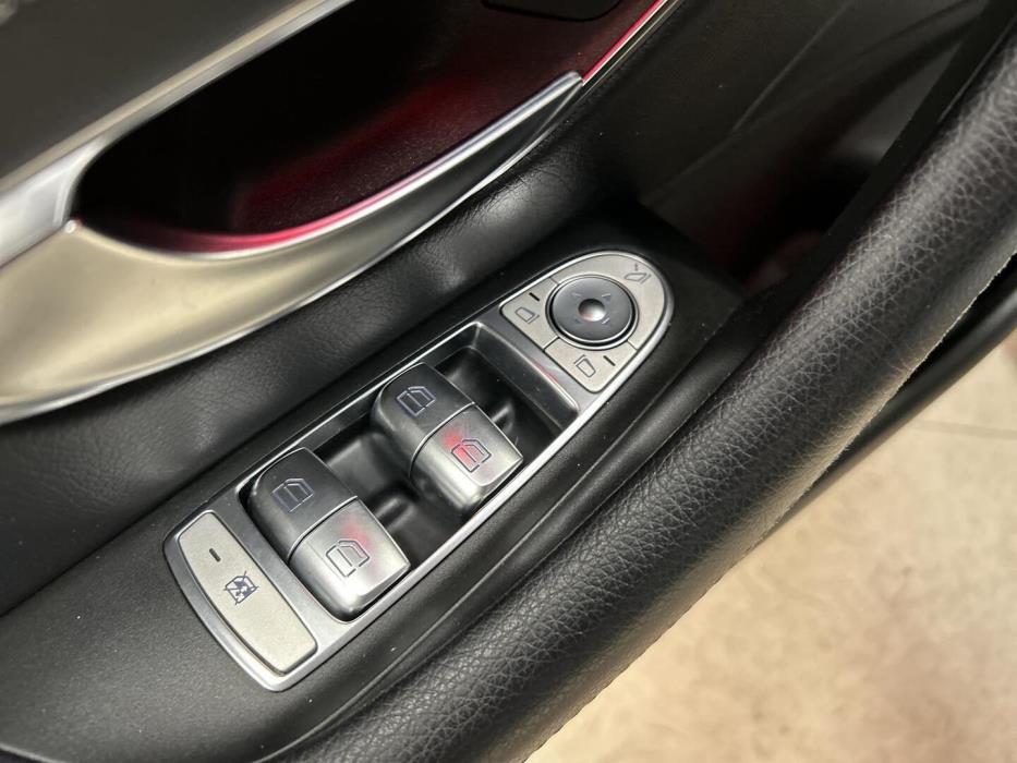 MERCEDES-BENZ E 2017