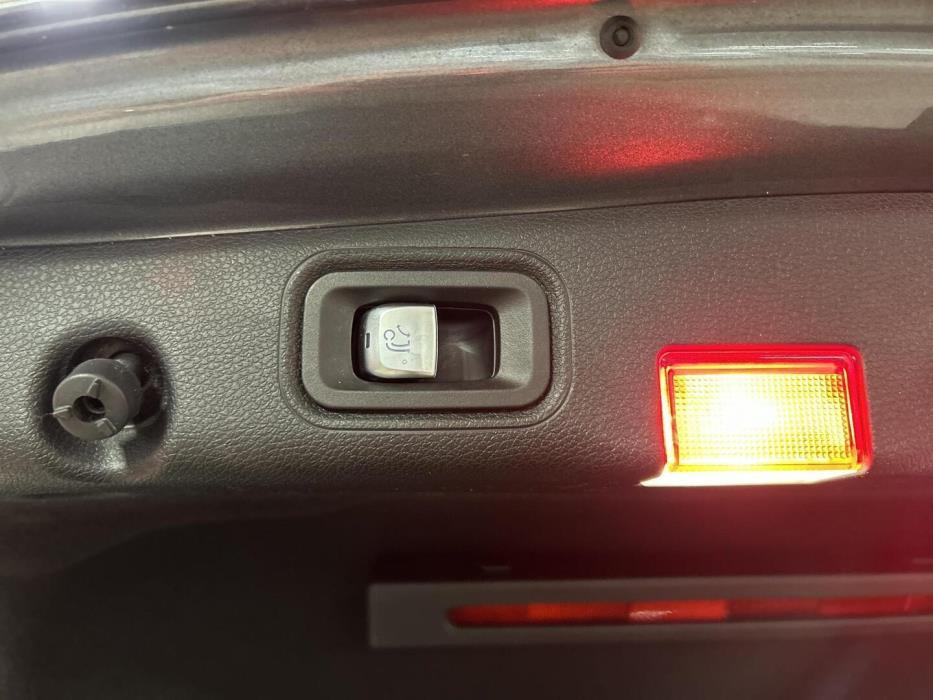 MERCEDES-BENZ E 2017