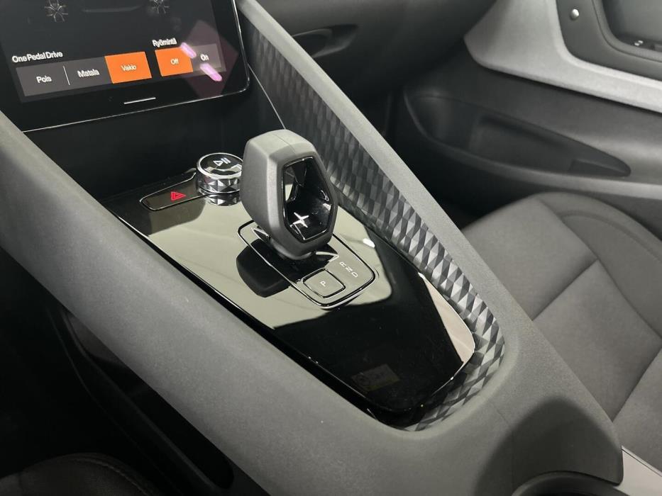POLESTAR 2 2023