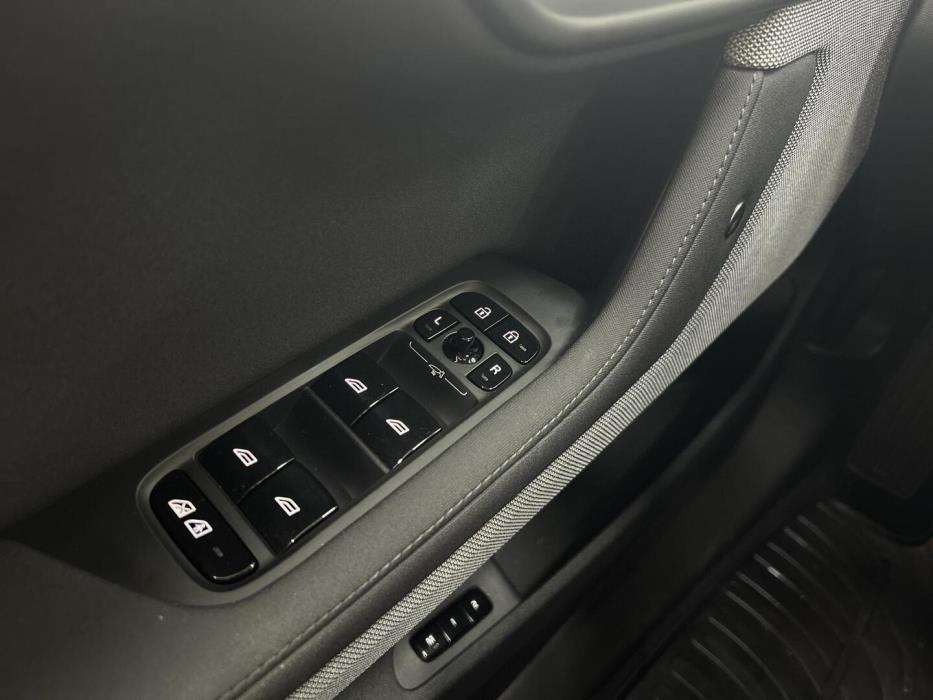 POLESTAR 2 2023