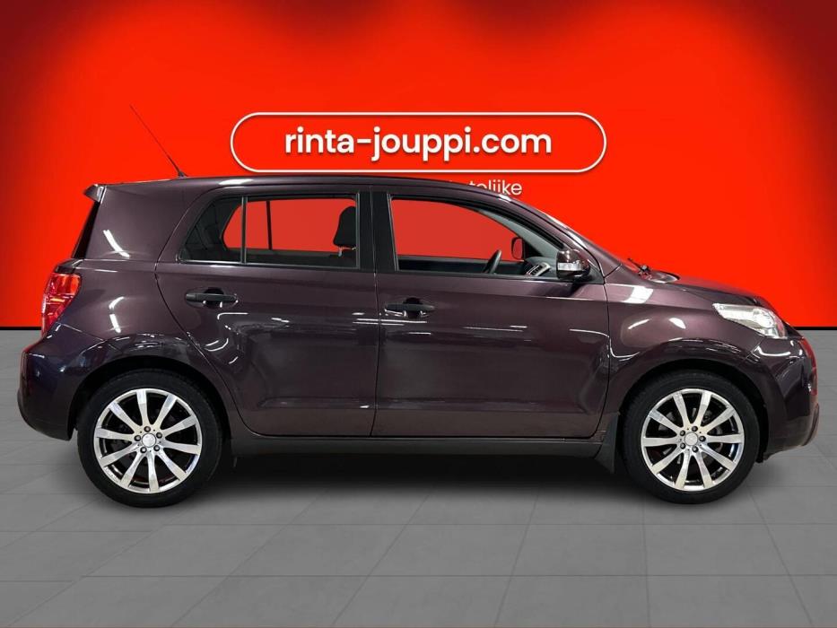 TOYOTA Urban Cruiser 2010