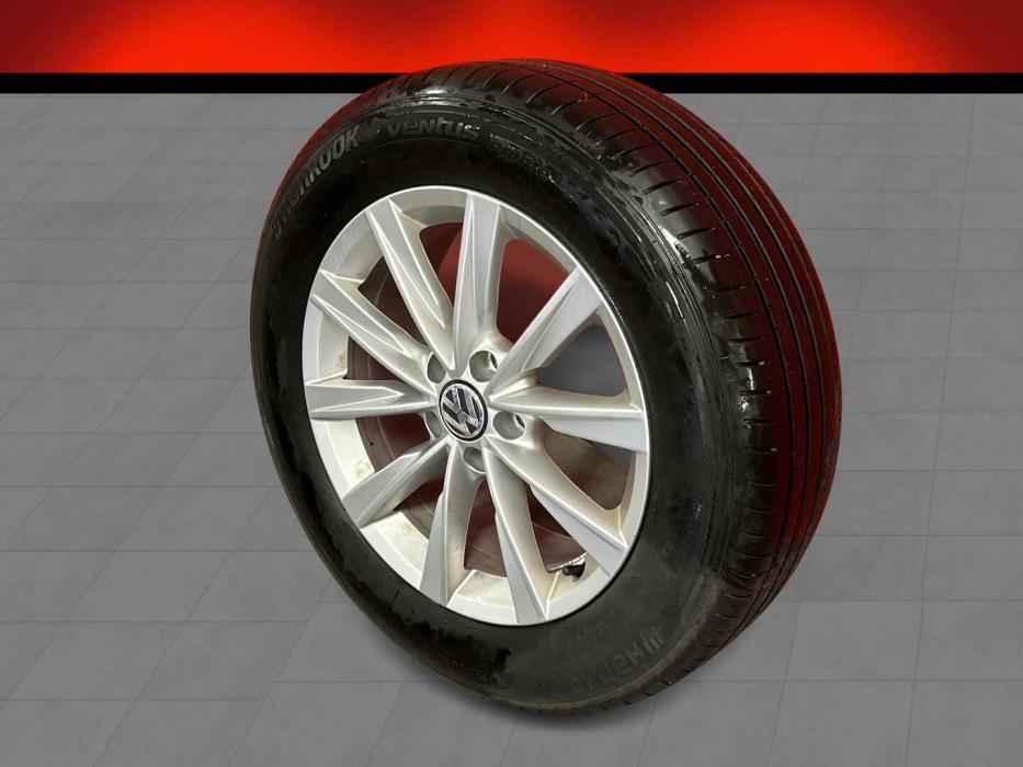 VOLKSWAGEN Tiguan 2012