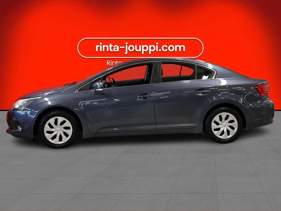 TOYOTA Avensis 2012