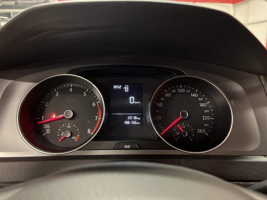 VOLKSWAGEN Golf 2014