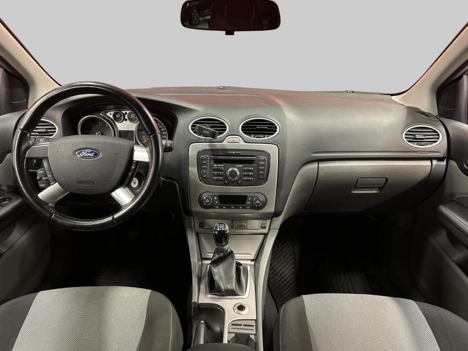 FORD Focus 2011