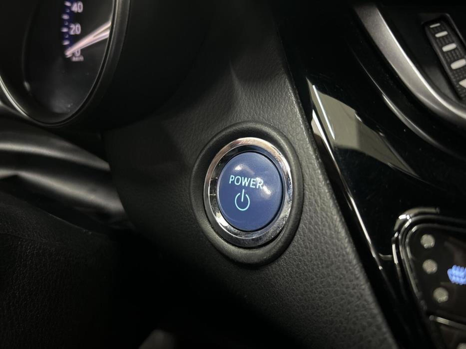 TOYOTA C-HR 2020
