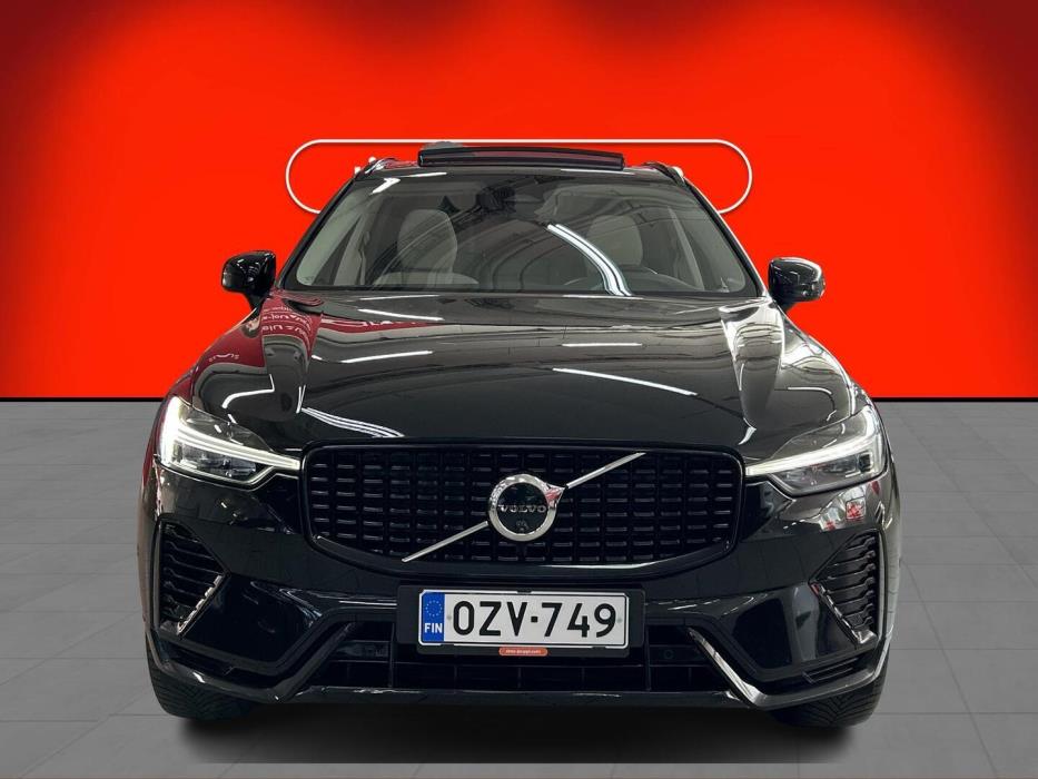 VOLVO XC60 2024