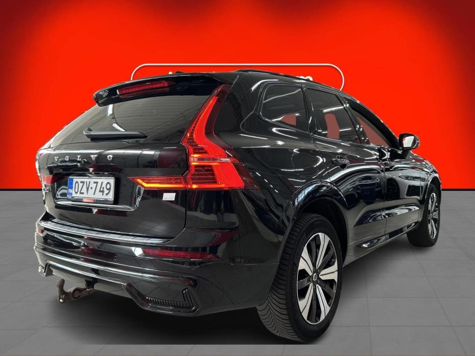 VOLVO XC60 2024