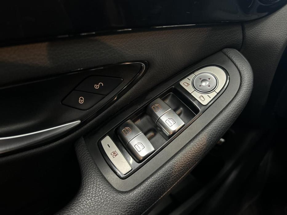 MERCEDES-BENZ C 2016