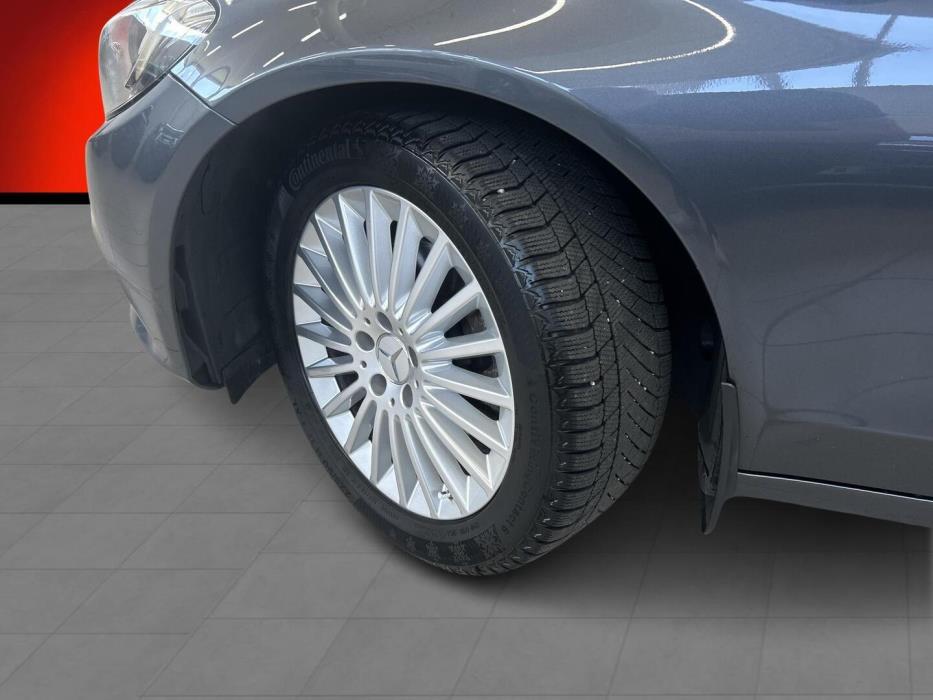 MERCEDES-BENZ C 2016