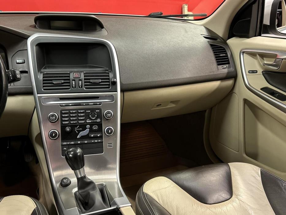 VOLVO XC60 2010