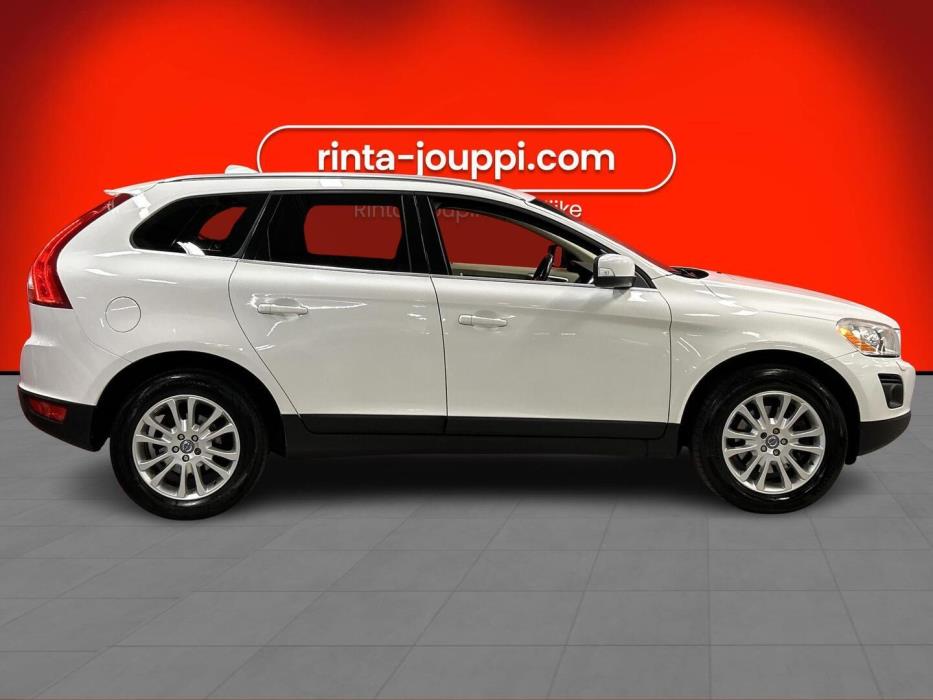 VOLVO XC60 2010
