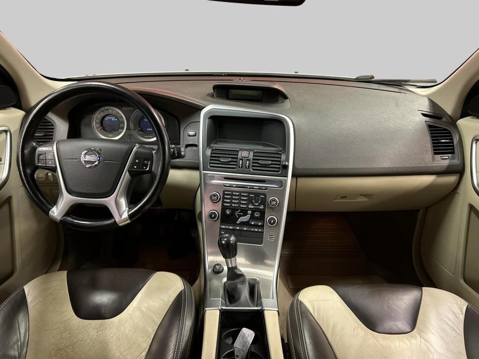 VOLVO XC60 2010