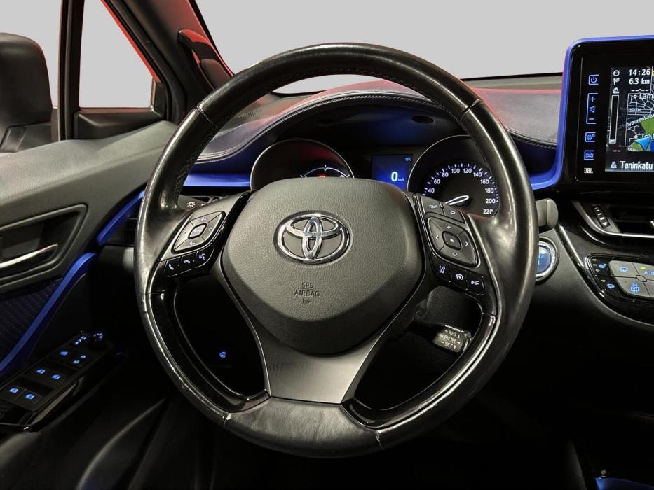 TOYOTA C-HR 2016